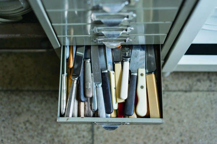 Alastair Hendy Kitchen File Cabinet Utensils