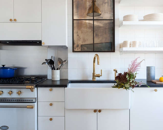 Ashe-Leandro-compact-NYC-kitchen-Remodelista-2