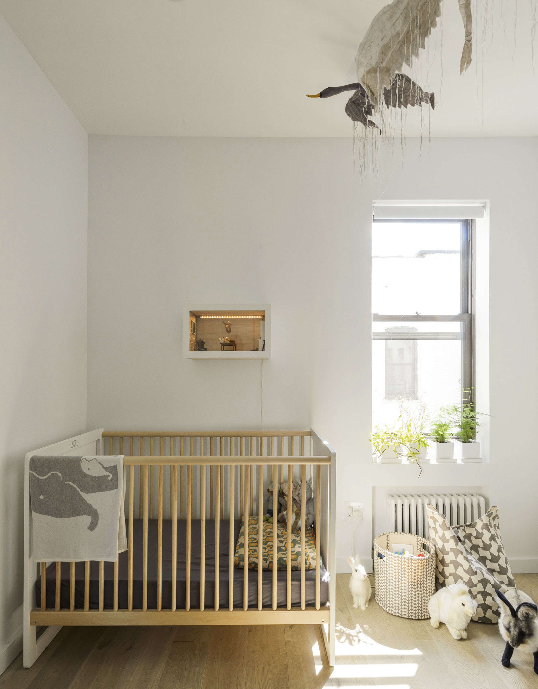 Oeuf crib, Matthew Williams photo | Remodelista