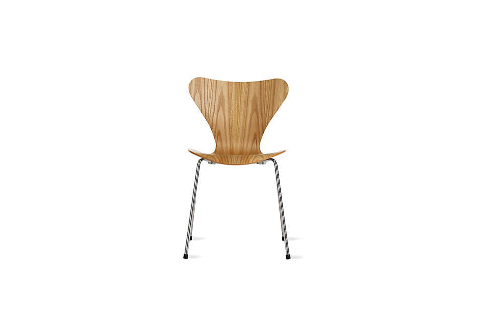 Arne Jacobsen Series 7 Chair