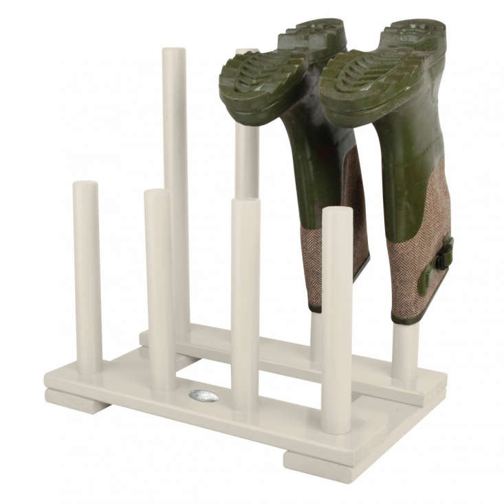 Wooden welly boot rack via On Range Tout!