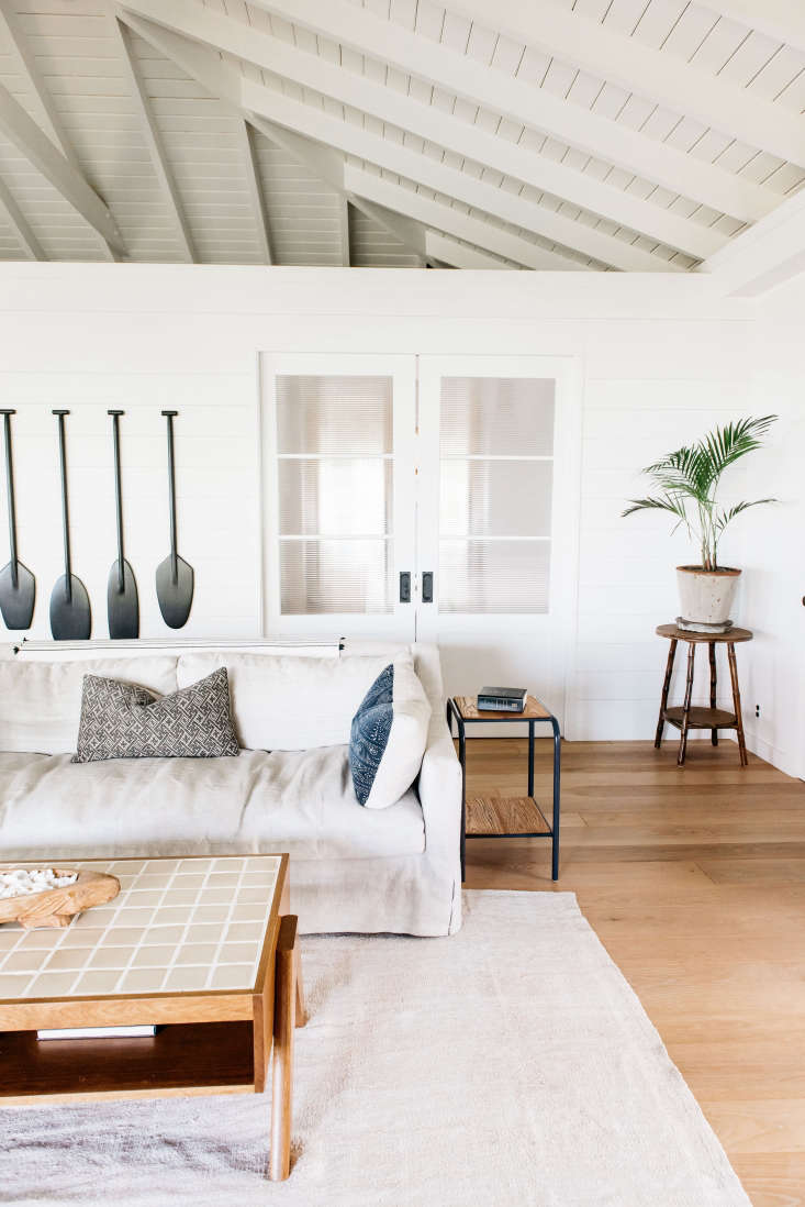 Roberto Sosa Hawaii Beach House Living Room