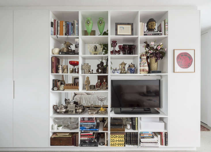 Karin Montgomery Spath New Zealand Studio Kitchen Open Shelves Divider, Photo by Matthew Williams