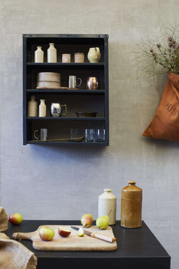 Stovold and Pogue Indian stainless-steel kitchen shelf in anthracite: middle size. 