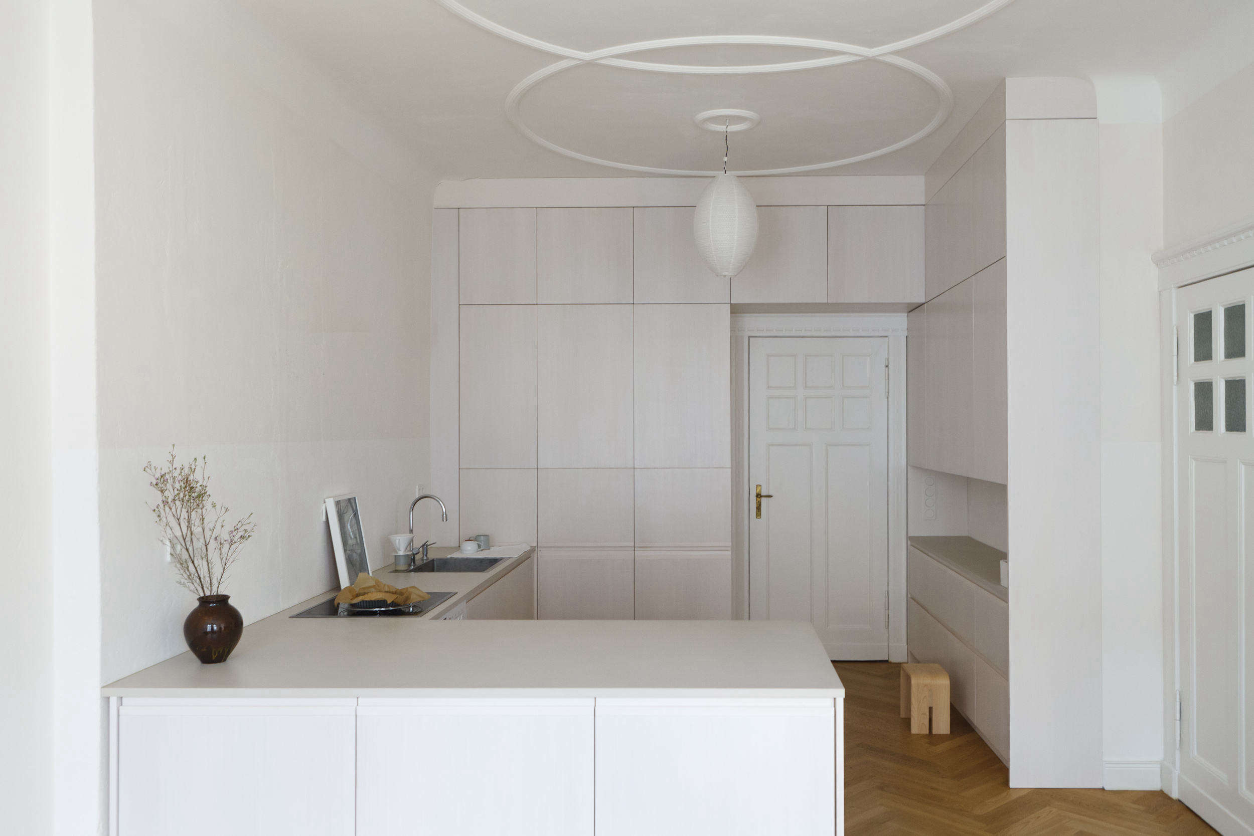 Apartment kitchen in Berlin by Studio Oink.