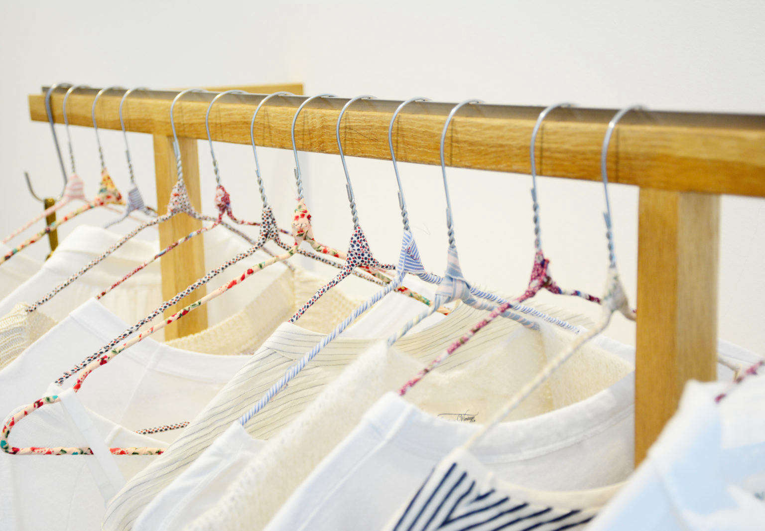 Cloth clothes shop hangers